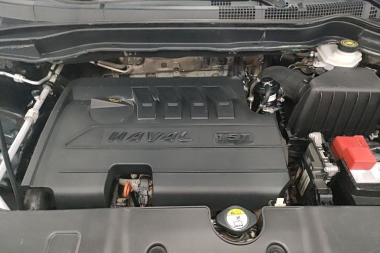Used Haval H6 2018 Red-Label Sport Version 1.5T Manual Two-Wheel Drive Elite Model Engine Bay