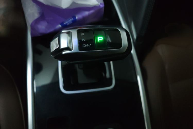 Used Haval H6 2018 Blue Label Sport Edition 1.5T Automatic Two-Wheel Drive Prestige Model Gear Lever
