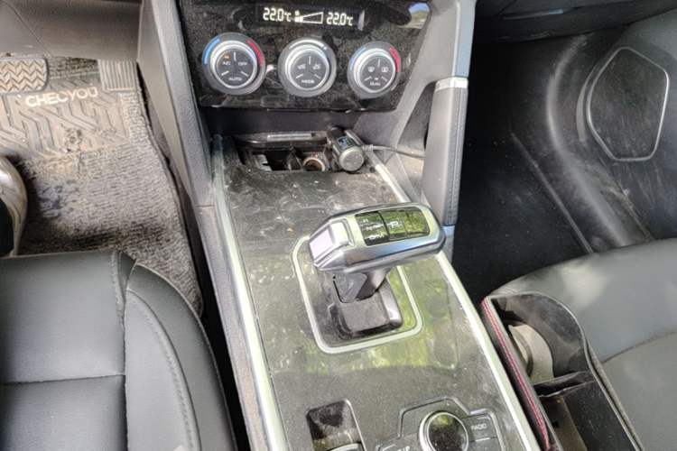 Used Haval H6 2018 Blue Label Sport Edition 1.5T Automatic Two-Wheel Drive Elite Model Gear Lever