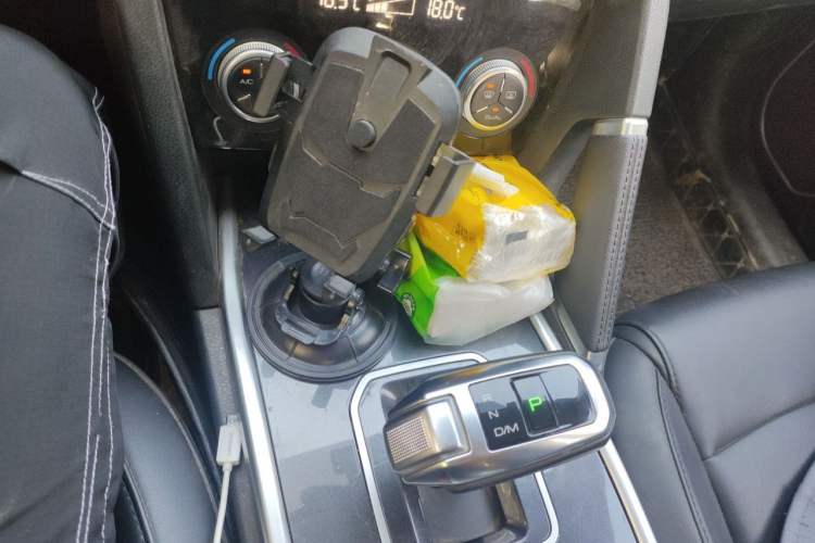 Used Haval H6 2018 Red-Label Sport Edition 1.5T Automatic Two-Wheel Drive Elite Model Gear Lever