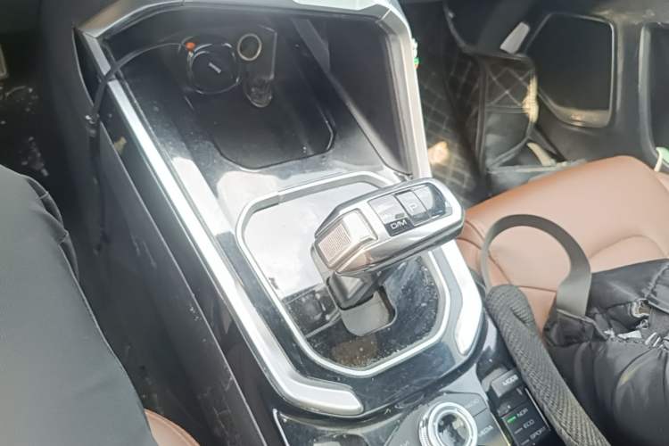 Used Haval H6  Gear Lever