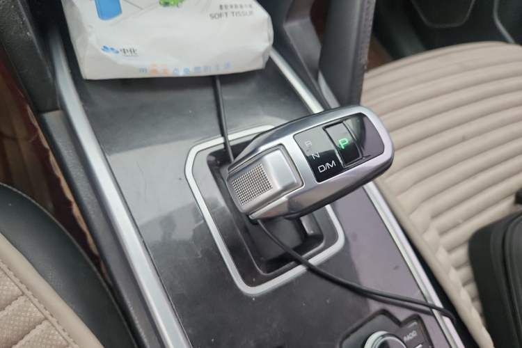 Used Haval H6 2018 Red-Label Sport Edition 1.5T Automatic Two-Wheel Drive Elite Model Gear Lever