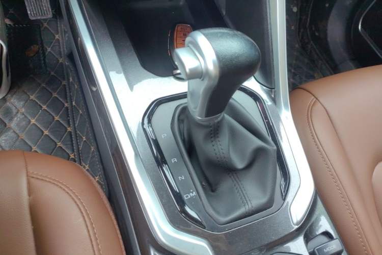 Used Haval H6 2018 Red-Label 1.5T Automatic Luxury Model Gear Lever