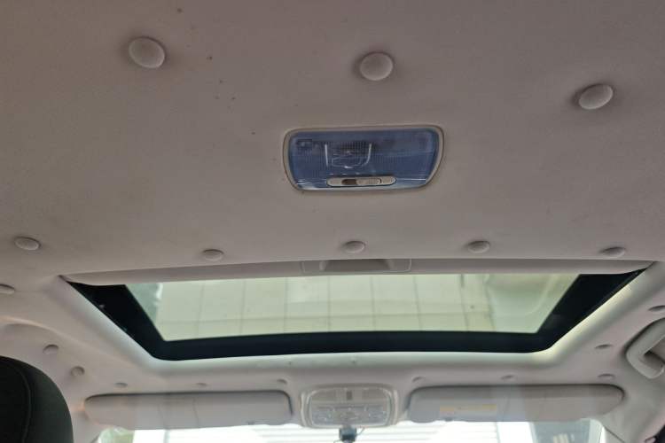 Used Haval H6 2018 Red-Label Sport Version 1.5T Manual Two-Wheel Drive Elite Model Headliner