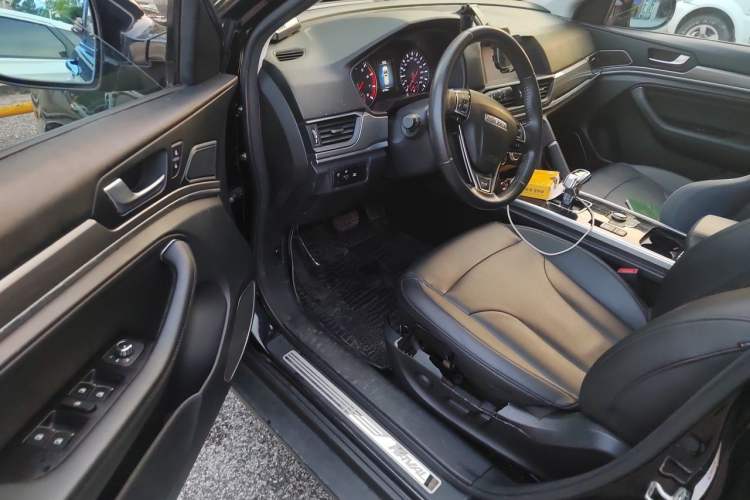 Used Haval H6 2018 Blue Label Sport Edition 1.5T Automatic Two-Wheel Drive Elite Model Interior 3