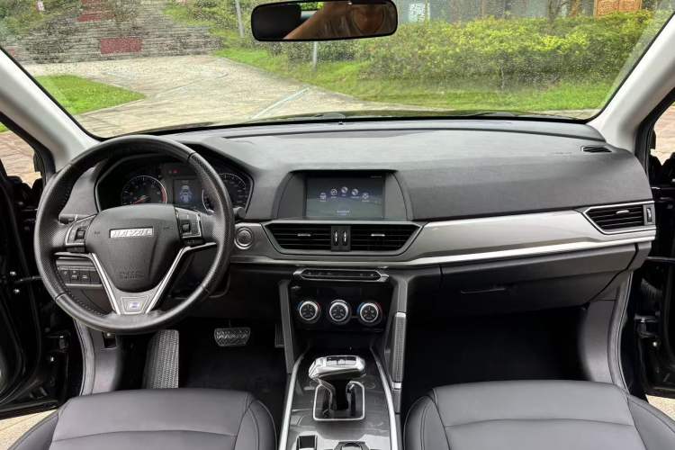 Used Haval H6 2018 Blue Label Sport Edition 1.5T Automatic Two-Wheel Drive Elite Model Interior 3
