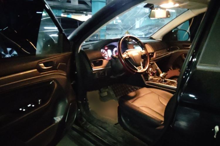 Used Haval H6 2018 Sport Edition 1.5T Automatic Two-Wheel Drive Elite Model China V Standard Interior 3