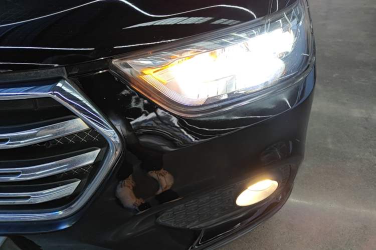 Used Haval H6 2018 Blue Label Sport Edition 1.5T Automatic Two-Wheel Drive Elite Model Left Front Headlight