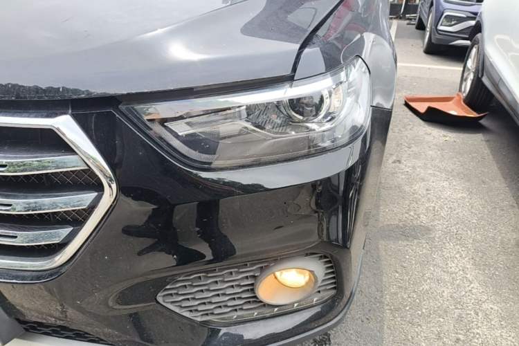 Used Haval H6 2018 Blue Label Sport Edition 1.5T Automatic Two-Wheel Drive Elite Model Left Front Headlight