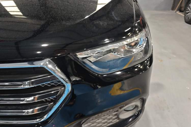 Used Haval H6 2018 Sport Edition 1.5T Manual Two-Wheel Drive Elite Model China V Standard Left Front Headlight