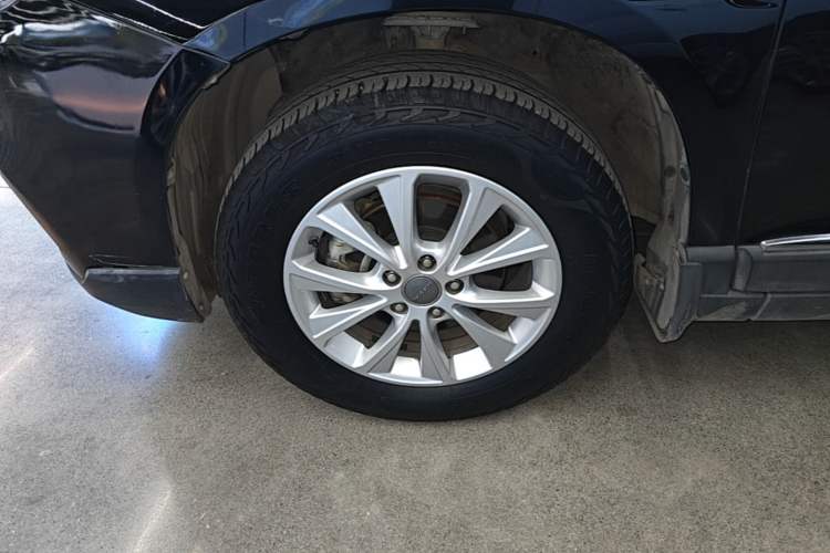 Used Haval H6 2018 Blue Label Sport Edition 1.5T Automatic Two-Wheel Drive Elite Model Left Front Wheel Hub