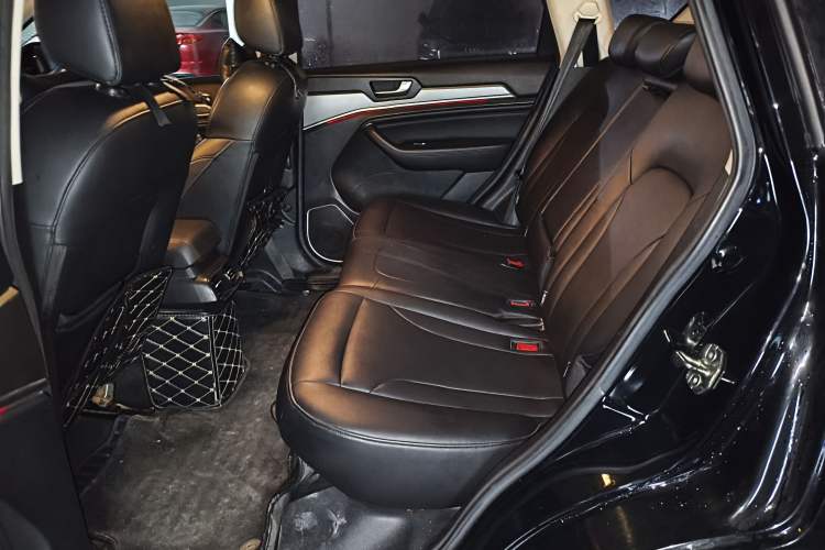 Used Haval H6 2018 Red-Label Sport Edition 1.5T Automatic Two-Wheel Drive Prestige Model Left Rear Seat
