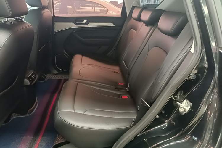 Used Haval H6 2018 Red-Label Sport Edition 1.5T Automatic Two-Wheel Drive Elite Model Left Rear Seat