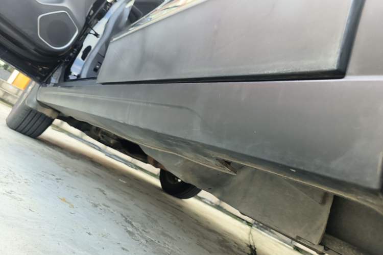 Used Haval H6 2018 Blue Label Sport Edition 1.5T Automatic Two-Wheel Drive Elite Model Left Side Sill