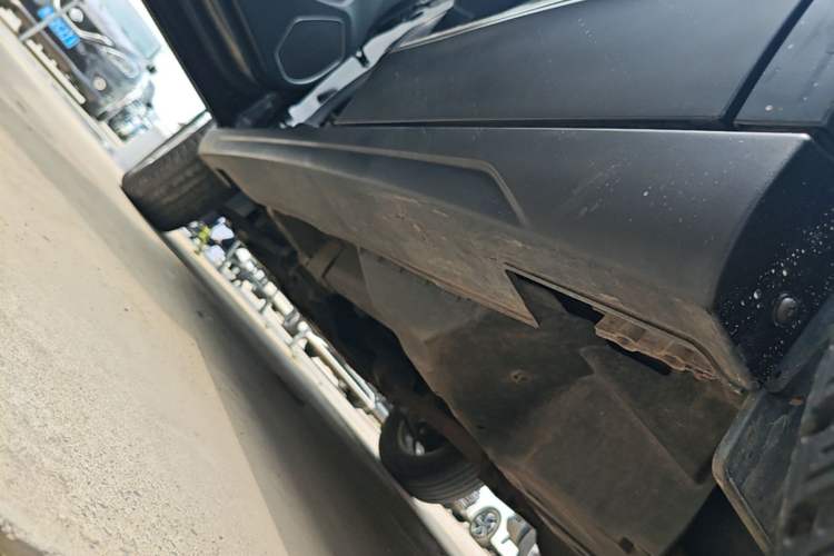 Used Haval H6 2018 Red-Label Sport Edition 1.5T Automatic Two-Wheel Drive Elite Model Left Side Sill
