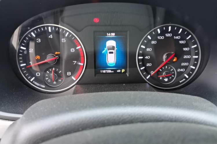 Used Haval H6 2018 Blue Label Sport Edition 1.5T Automatic Two-Wheel Drive Elite Model Odometer Close Up