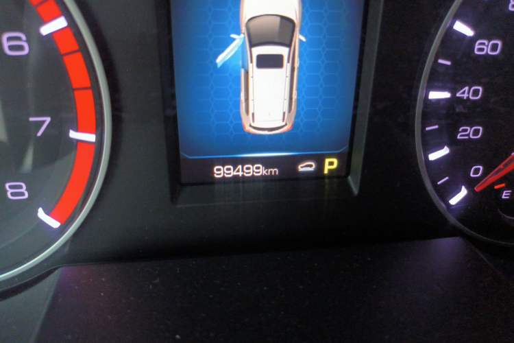 Used Haval H6 2018 Red-Label Sport Edition 1.5T Automatic Two-Wheel Drive Elite Model Odometer Close Up
