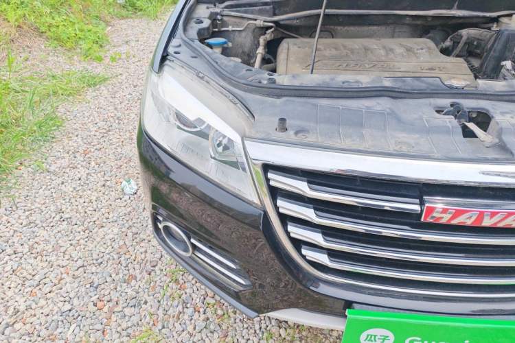 Used Haval H6 2018 Red-Label Sport Edition 1.5T Automatic Two-Wheel Drive Elite Model Right Front Headlight