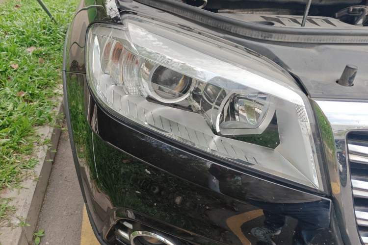 Used Haval H6 2018 Red-Label Sport Edition 1.5T Automatic Two-Wheel Drive Elite Model Right Front Headlight