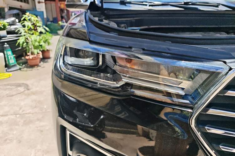 Used Haval H6 2018 Blue-Label 1.5T Automatic Luxury Model Right Front Headlight