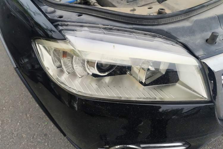 Used Haval H6 2018 Red-Label Sport Edition 1.5T Automatic Two-Wheel Drive Elite Model Right Front Headlight