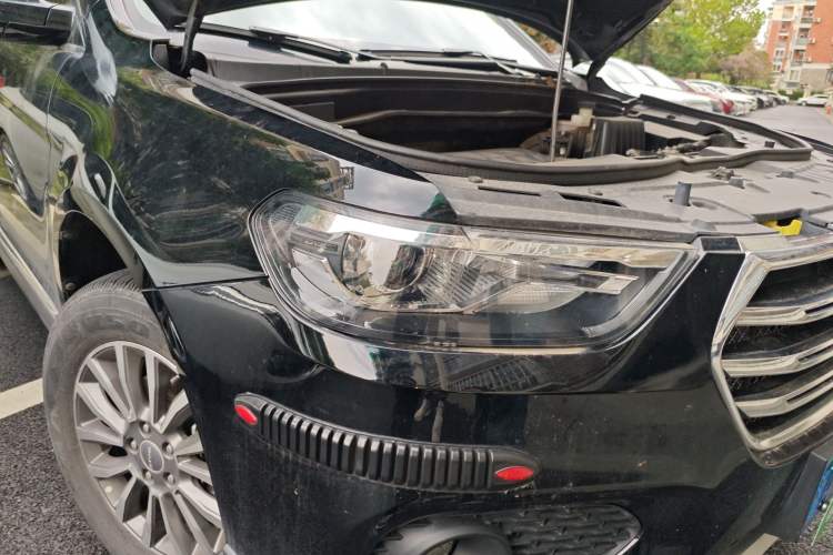 Used Haval H6 2018 Blue Label Sport Edition 1.5T Automatic Two-Wheel Drive Elite Model Right Front Headlight