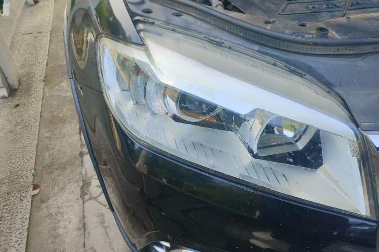 Used Haval H6 2018 Red-Label Sport Edition 1.5T Automatic Two-Wheel Drive Elite Model Right Front Headlight