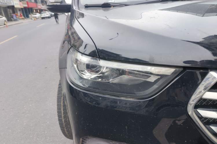 Used Haval H6 2018 Blue Label Sport Edition 1.5T Automatic Two-Wheel Drive Elite Model Right Front Headlight