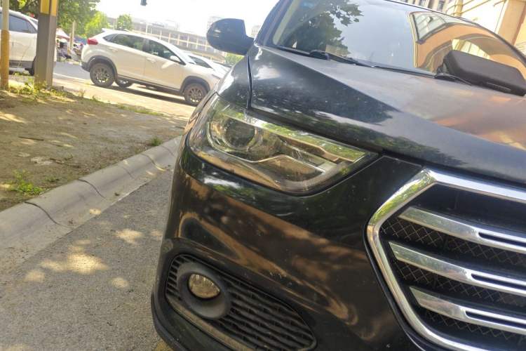 Used Haval H6 2018 Blue Label Sport Edition 1.5T Automatic Two-Wheel Drive Elite Model Right Front Headlight