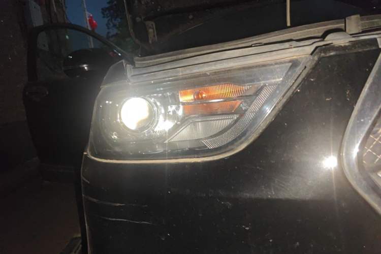 Used Haval H6 2018 Blue Label Sport Edition 1.5T Automatic Two-Wheel Drive Elite Model Right Front Headlight