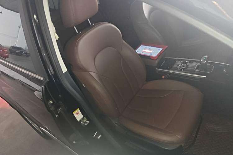 Used Haval H6 2018 Sport Edition 1.5T Automatic Two-Wheel Drive Elite Model China V Standard Right Front Seat