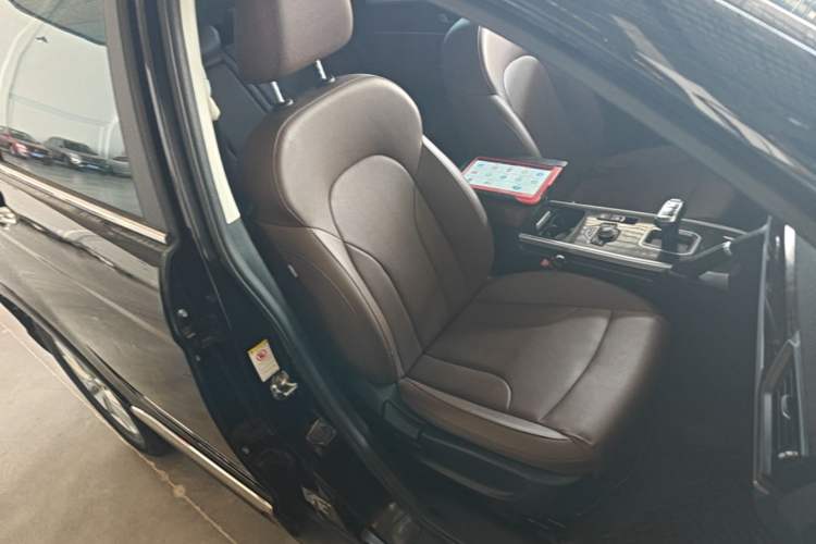 Used Haval H6 2018 Sport Edition 1.5T Automatic Two-Wheel Drive Elite Model China V Standard Right Front Seat