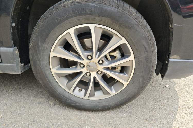 Used Haval H6 2018 Blue Label Sport Edition 1.5T Automatic Two-Wheel Drive Prestige Model Right Front Wheel Hub
