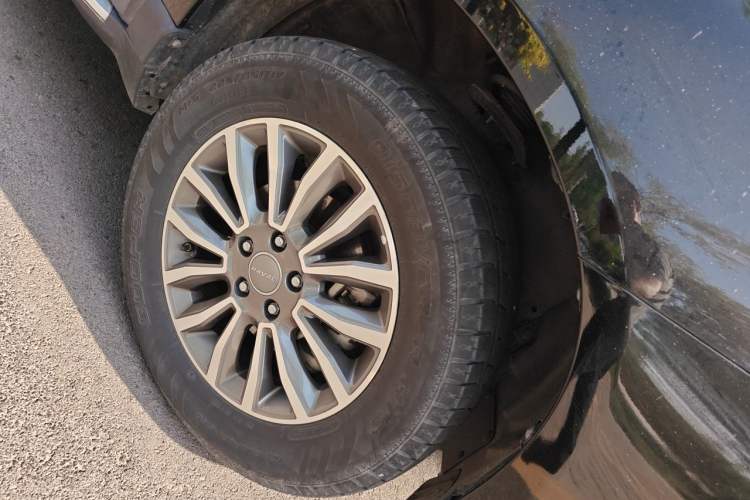 Used Haval H6 2018 Blue Label Sport Edition 1.5T Automatic Two-Wheel Drive Elite Model Right Front Wheel Hub