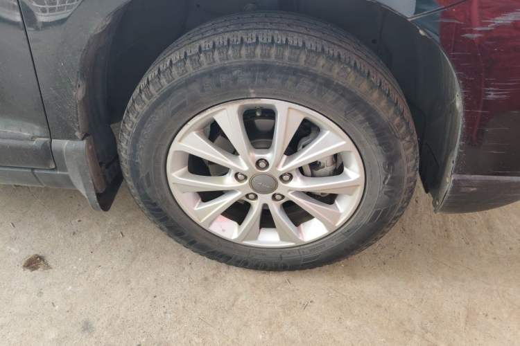 Used Haval H6 2018 Sport Edition 1.5T Manual Two-Wheel Drive Elite Model China V Standard Right Front Wheel Hub