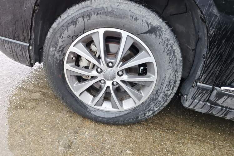 Used Haval H6 2018 Blue Label Sport Edition 1.5T Automatic Two-Wheel Drive Prestige Model Right Front Wheel Hub