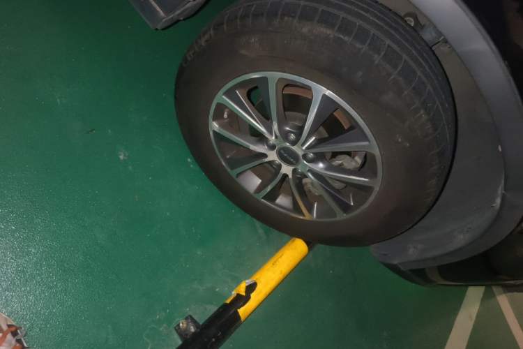 Used Haval H6 2018 Red-Label Sport Edition 1.5T Automatic Two-Wheel Drive Prestige Model Right Front Wheel Hub