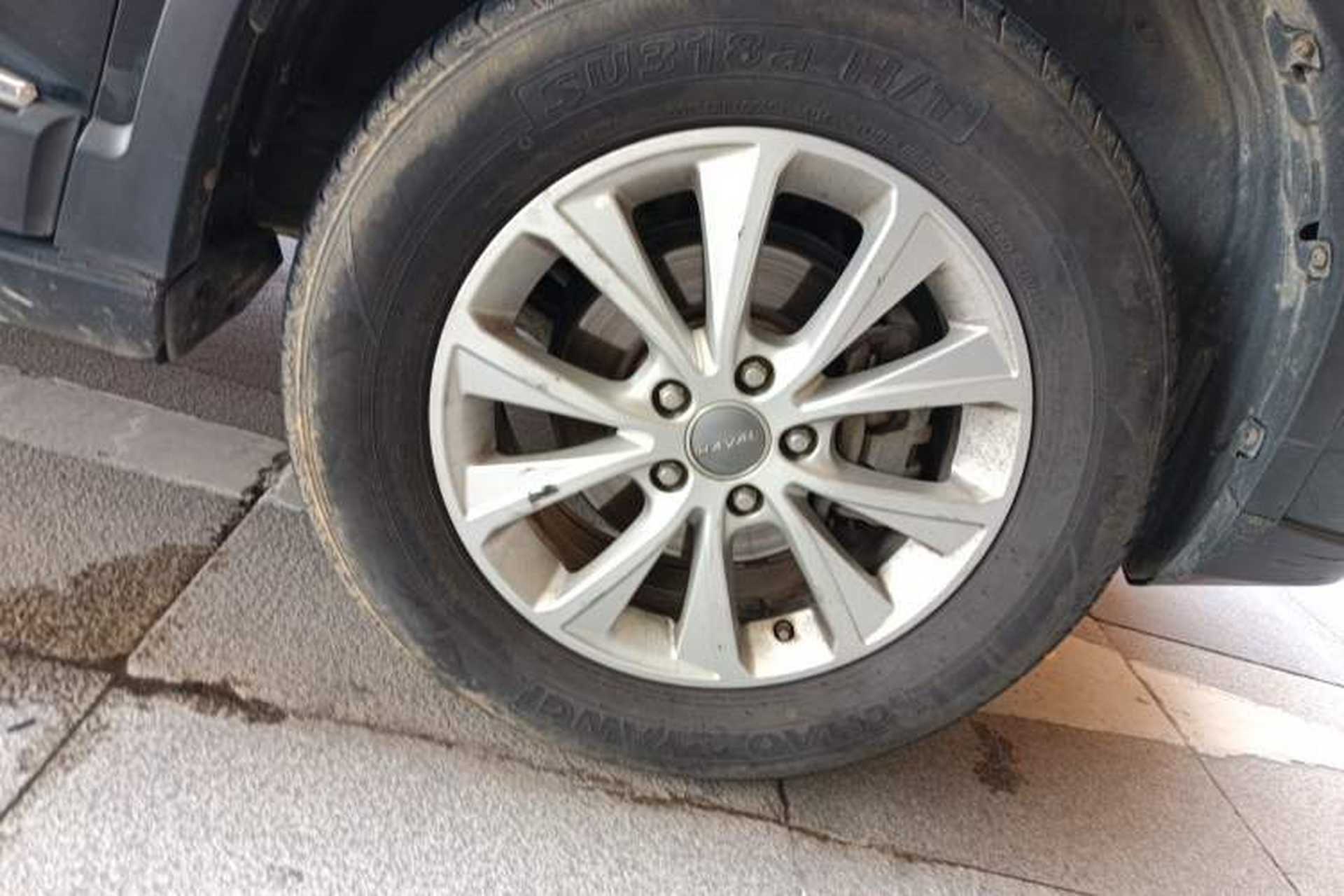 Used Haval H6 2018 Red-Label Sport Version 1.5T Manual Two-Wheel Drive Elite Model Right Front Wheel Hub