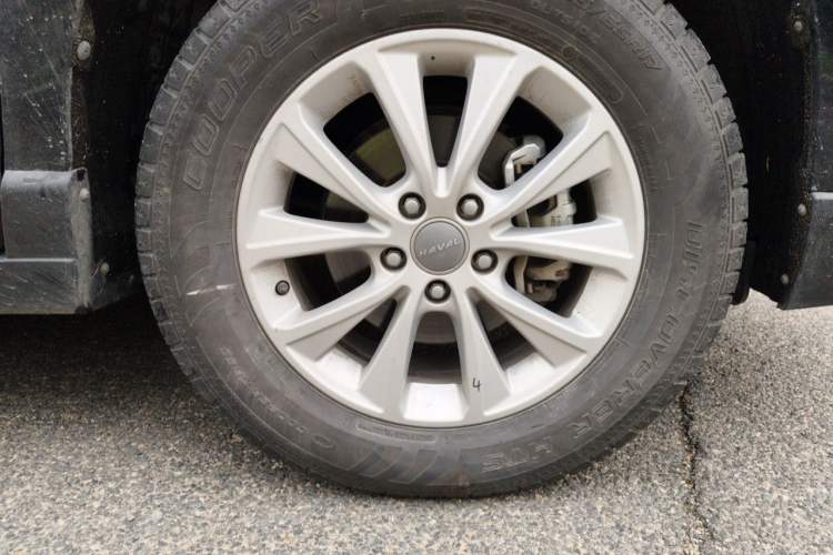 Used Haval H6 2018 Blue Label Sport Edition 1.5T Manual Two-Wheel Drive Elite Model Right Front Wheel Hub