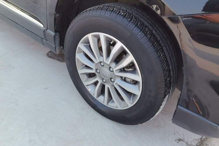 Used Haval H6 2018 Blue Label Sport Edition 1.5T Manual Two-Wheel Drive Elite Model Right Front Wheel Hub