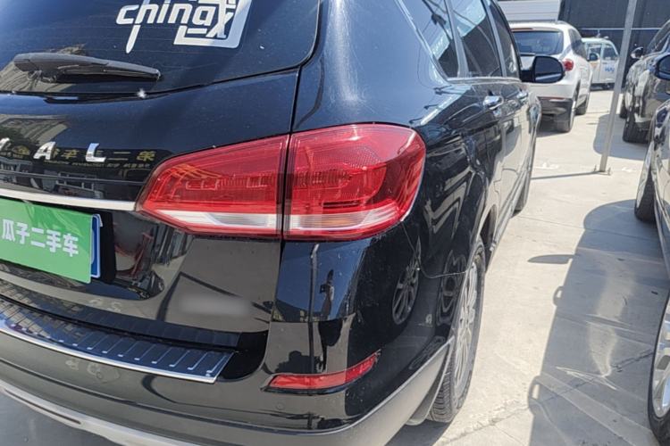 Used Haval H6 2018 Sport Edition 1.5T Automatic Two-Wheel Drive Elite Model China V Standard Right Rear Taillight