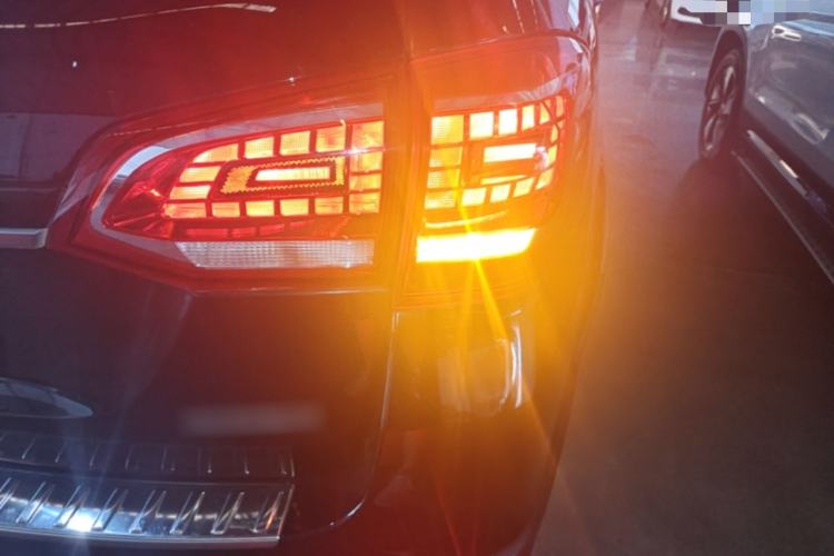 Used Haval H6 2018 Sport Edition 1.5T Automatic Two-Wheel Drive Elite Model China V Standard Right Rear Taillight