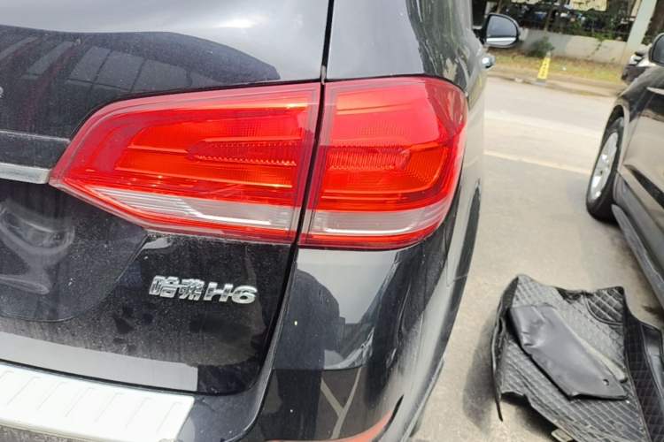 Used Haval H6 2018 Blue Label Sport Edition 1.5T Automatic Two-Wheel Drive Elite Model Right Rear Taillight