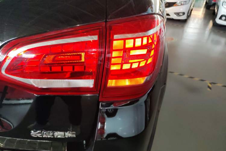 Used Haval H6 2018 Red-Label Sport Edition 1.5T Automatic Two-Wheel Drive Elite Model Right Rear Taillight