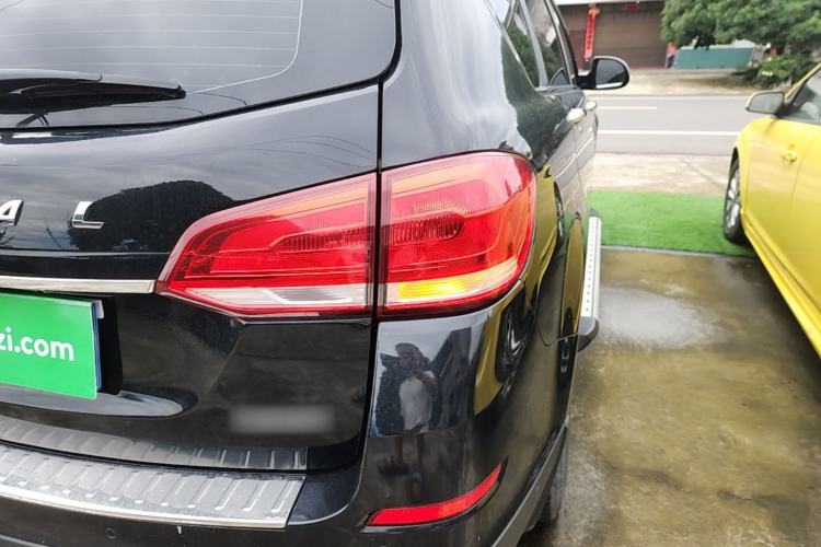 Used Haval H6 2018 Blue Label Sport Edition 1.5T Automatic Two-Wheel Drive Elite Model Right Rear Taillight