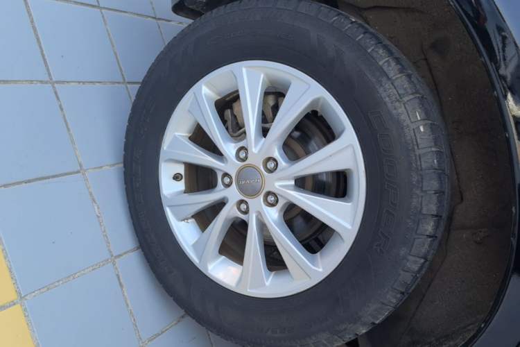 Used Haval H6 2018 Blue Label Sport Edition 1.5T Manual Two-Wheel Drive Elite Model Right Rear Wheel Hub