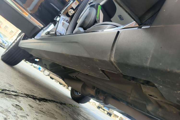 Used Haval H6 2018 Blue Label Sport Edition 1.5T Automatic Two-Wheel Drive Elite Model Right Side Sill
