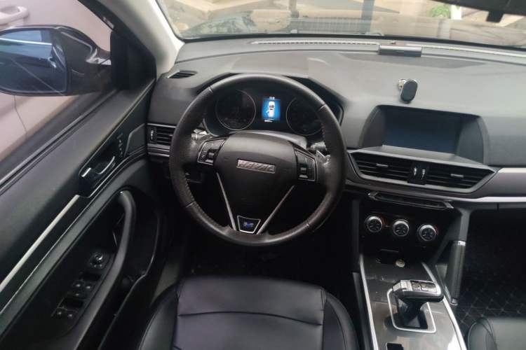 Used Haval H6 2018 Blue Label Sport Edition 1.5T Automatic Two-Wheel Drive Prestige Model Steering Wheel