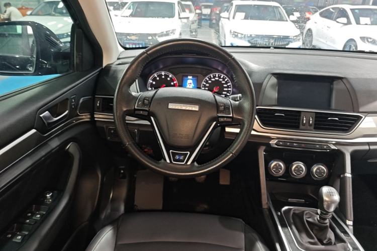 Used Haval H6 2018 Sport Edition 1.5T Manual Two-Wheel Drive Elite Model China V Standard Steering Wheel