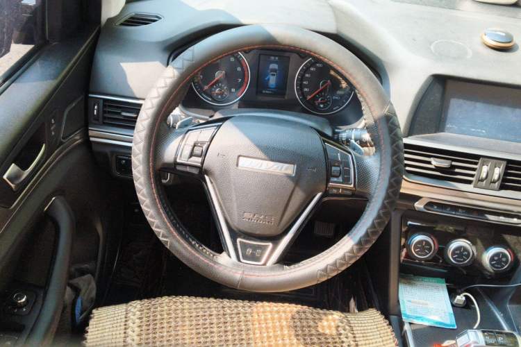 Used Haval H6 2018 Sport Edition 1.5T Automatic Two-Wheel Drive Elite Model China V Standard Steering Wheel